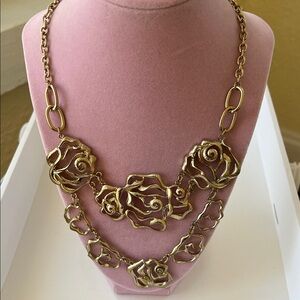 Elegant Gold Rose Necklace